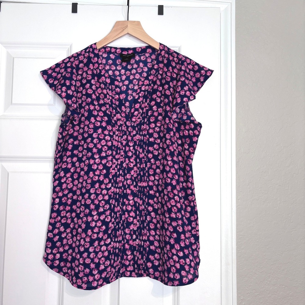 Ann Taylor Feminine Vibrant Watercolor Floral Blouse Cap Sleeves Pleated Front